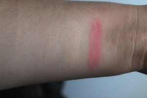 Swatch of Wet N WILD bronxer Hold Me Close
