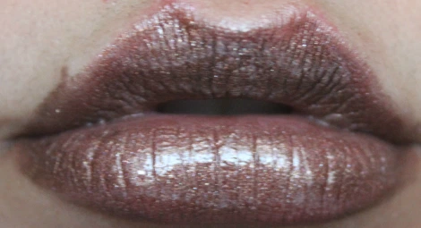 viva glam rihanna 2 lipstick with milani lipgloss